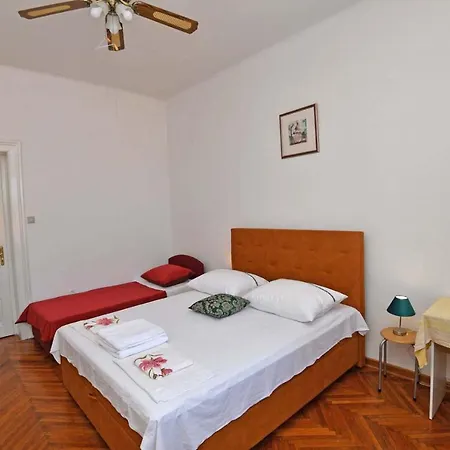 Spacious With A Panoramic View Of Harbor * دوبروفينك