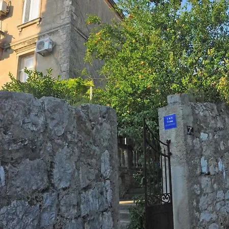 Spacious With A Panoramic View Of Harbor 홈스테이 *