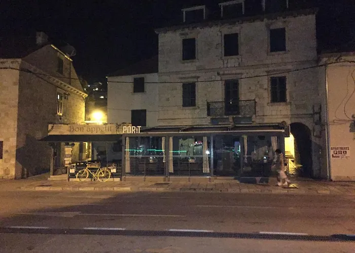 Ostanak kod kuće Spacious With A Panoramic View Of Harbor